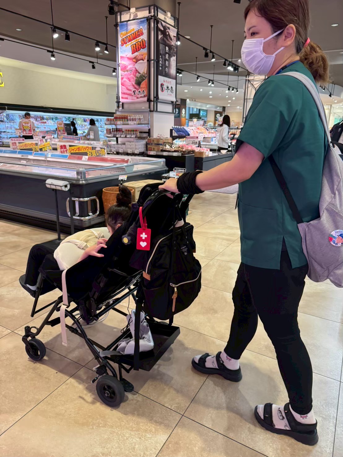 スーパーへのお出かけ